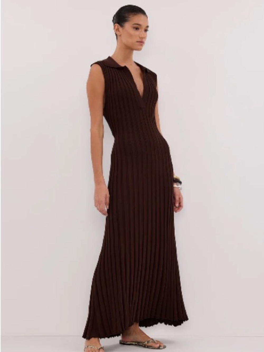 DISSH Brown Ribbed Sleeveless Maxi Dress with Collared V-Neck